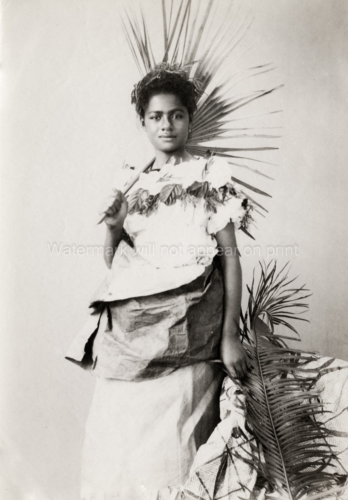 Pacific Islands Fiji Tahiti Woman Traditional Dress Palm Vtg. Photo 19thC.