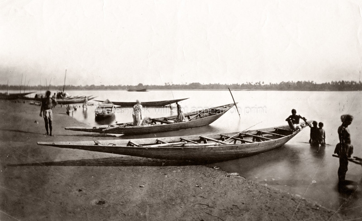 India River Bank Fishing Boats Canoes Fishermen Villagers Vtg. Photo 19thC.