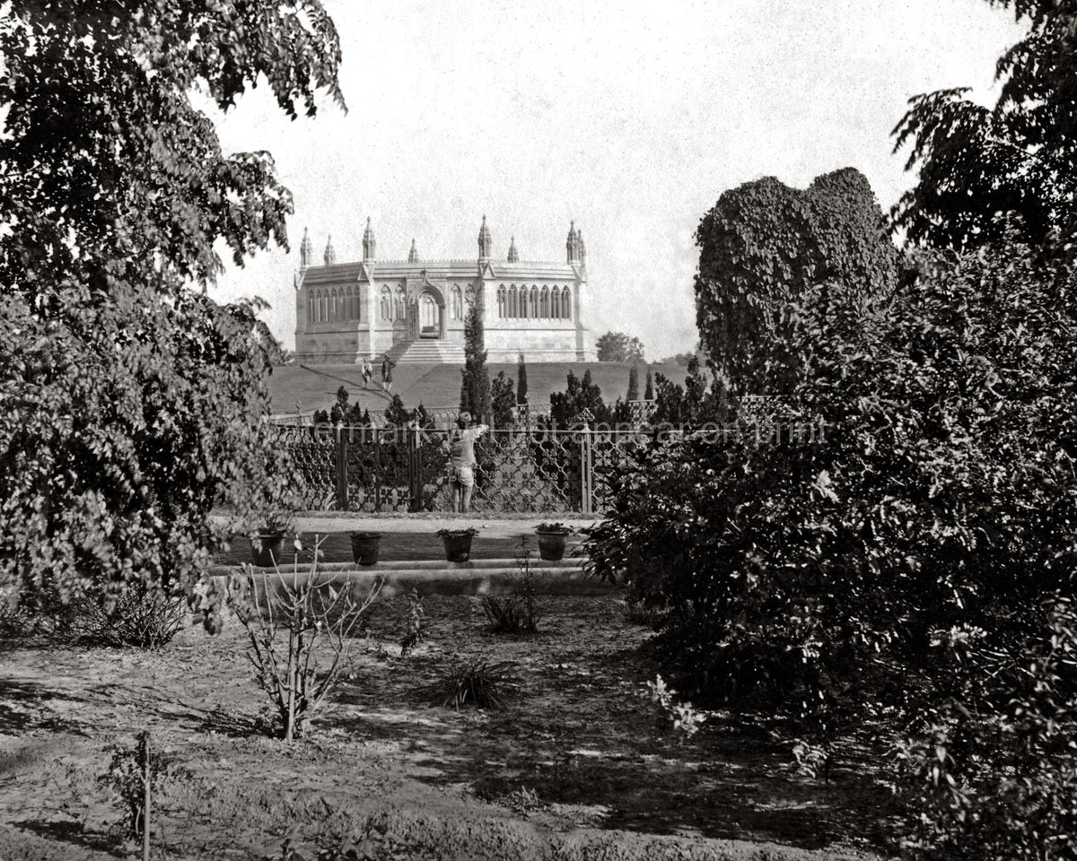 Memorial Well Cawnpore India Gothic Architecture Monument Vtg. Photo 19thC.
