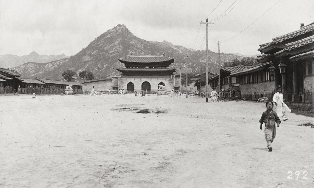 Seoul Korea Emperor's Palace Gate Gwanghwamun People Street Vtg. Photo 19thC.