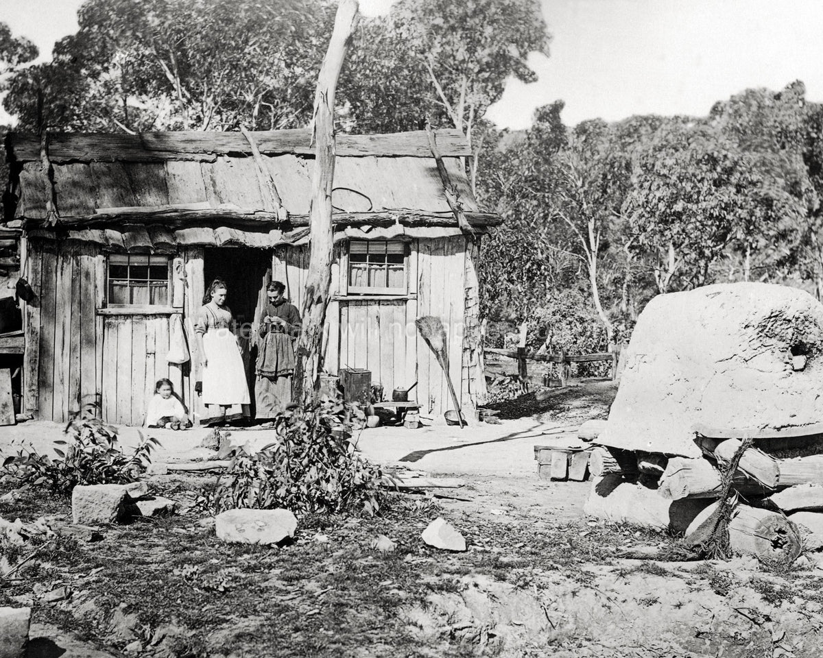 Australian Miner's Hut Lithgow Valley NSW Women Child Family Vtg. Photo 19thC.