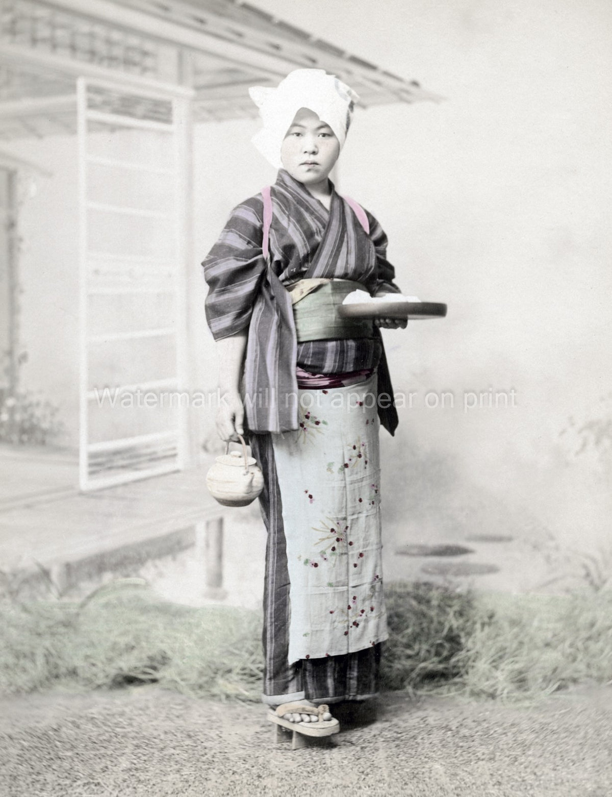 Japan Tea House Serving Girl Waitress Kimono Portrait Vtg. Photo 19thC.