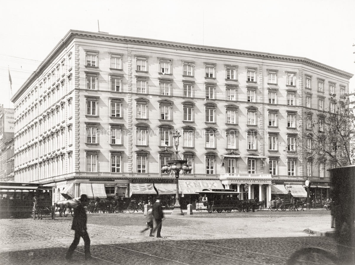5th Avenue Hotel Manhattan New York Street Scene Vtg. Photo 20thC.
