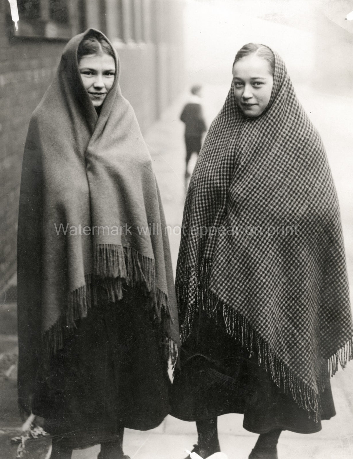 England Mill Workers Millies Girls Shawls Labour Lockout Vtg. Photo 20thC.