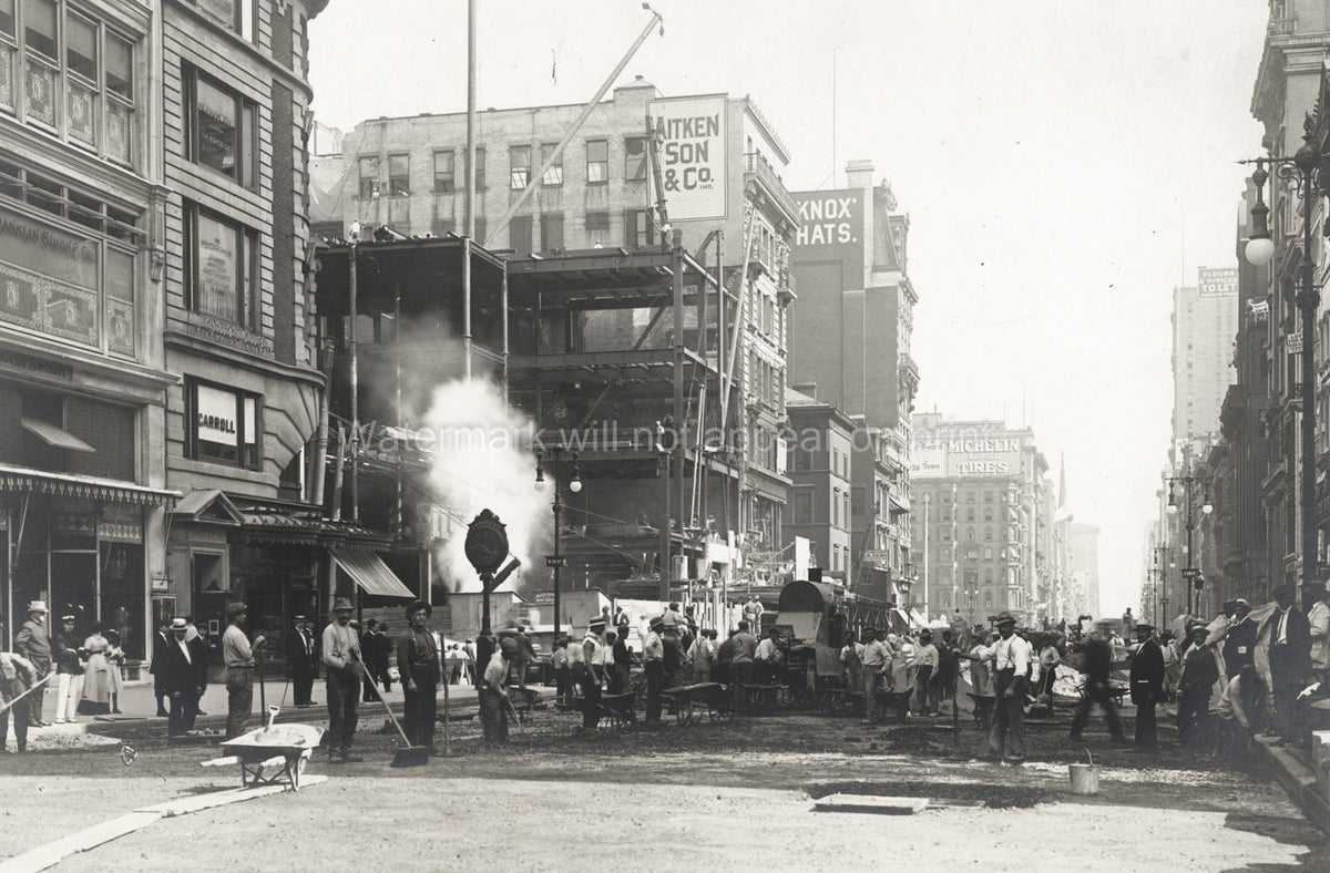 Workers Paving 38th St 5th Avenue New York City Construction Vtg. Photo 19thC.
