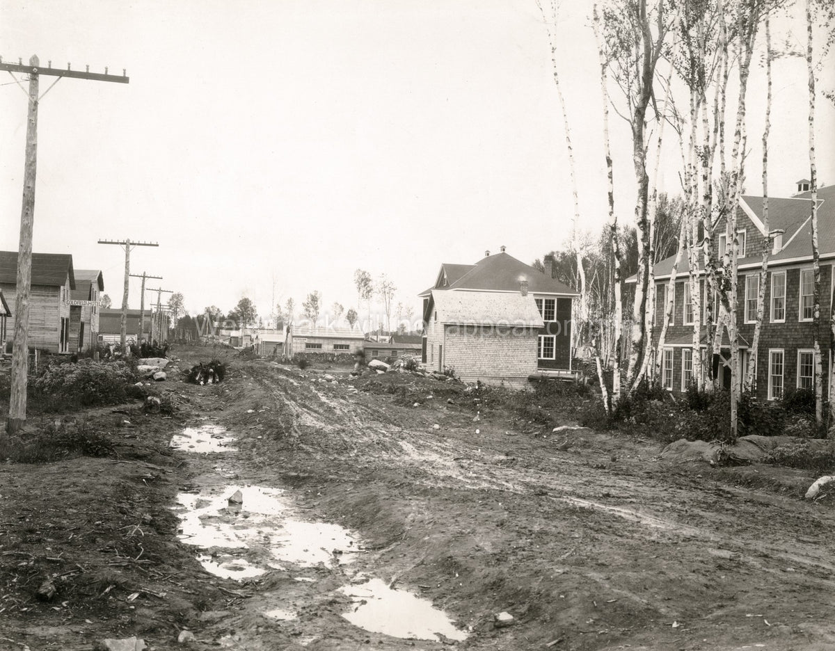 Rouyn-Noranda Canada Muddy Street Goldfield Hotel Boomtown Vtg. Photo 20thC.