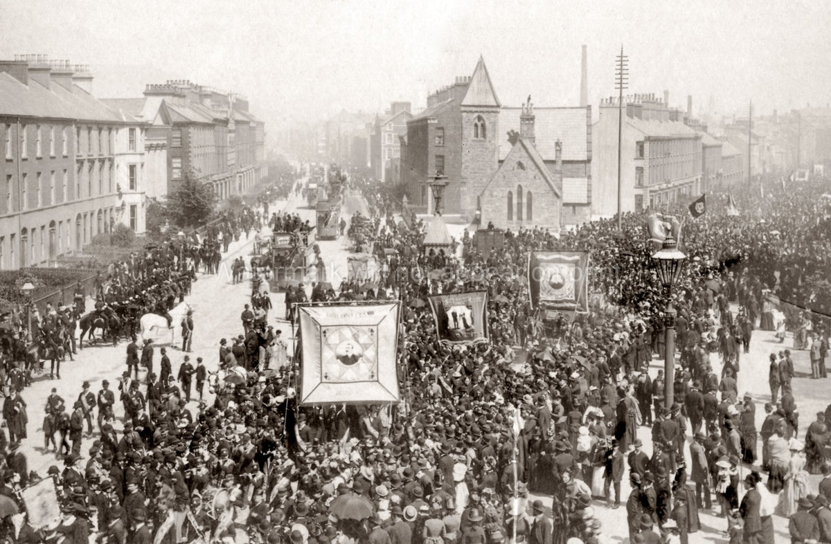 Belfast Orange Order 12th July March Parade Crowd Banners Vtg. Photo 19thC.