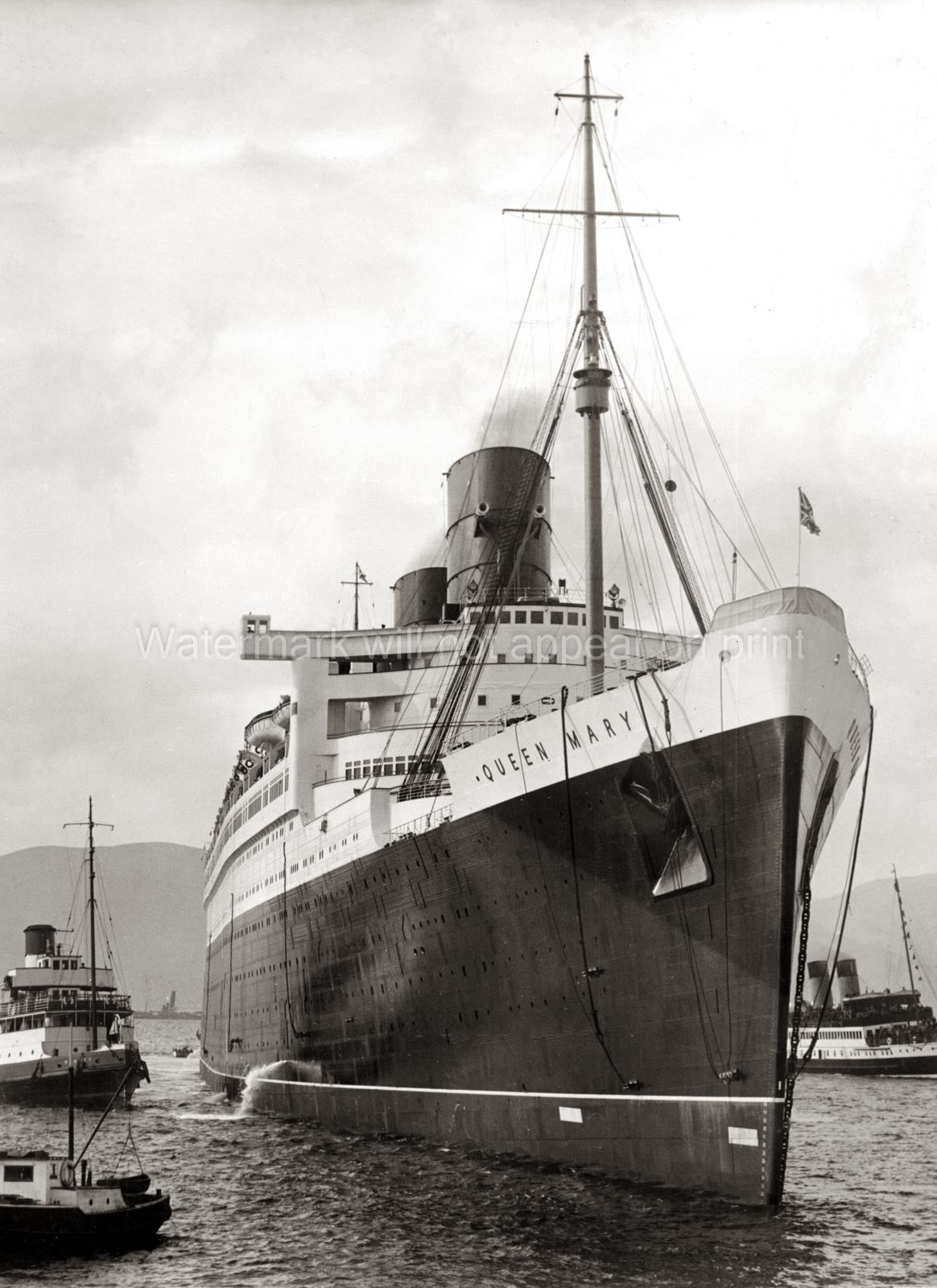 Ocean Liner Queen Mary Ship Harbor Tugboat Steamship Vtg. Photo 20thC.
