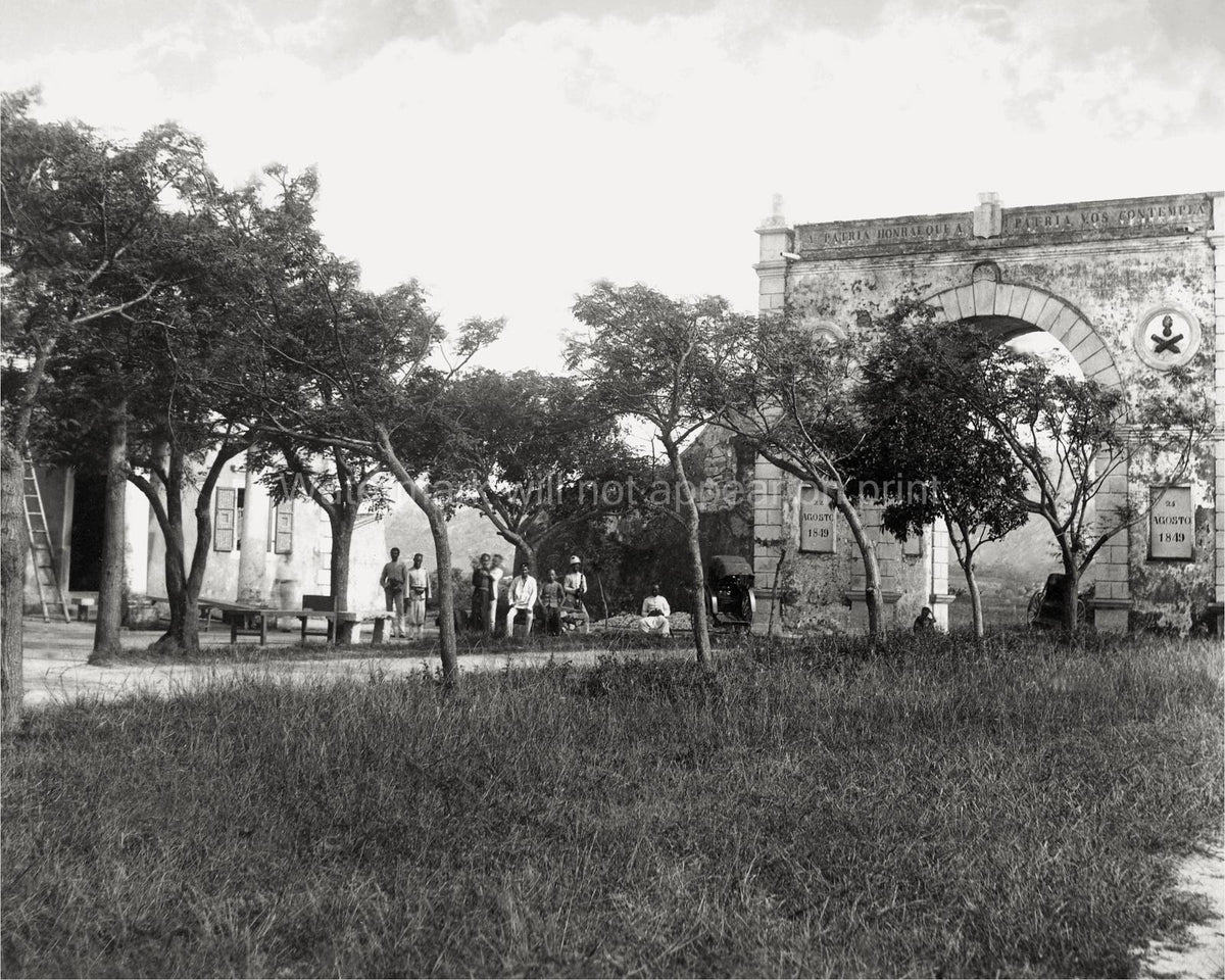 Border Gate Macau Macao China Archway Landmark Soldiers Vtg. Photo 19thC.
