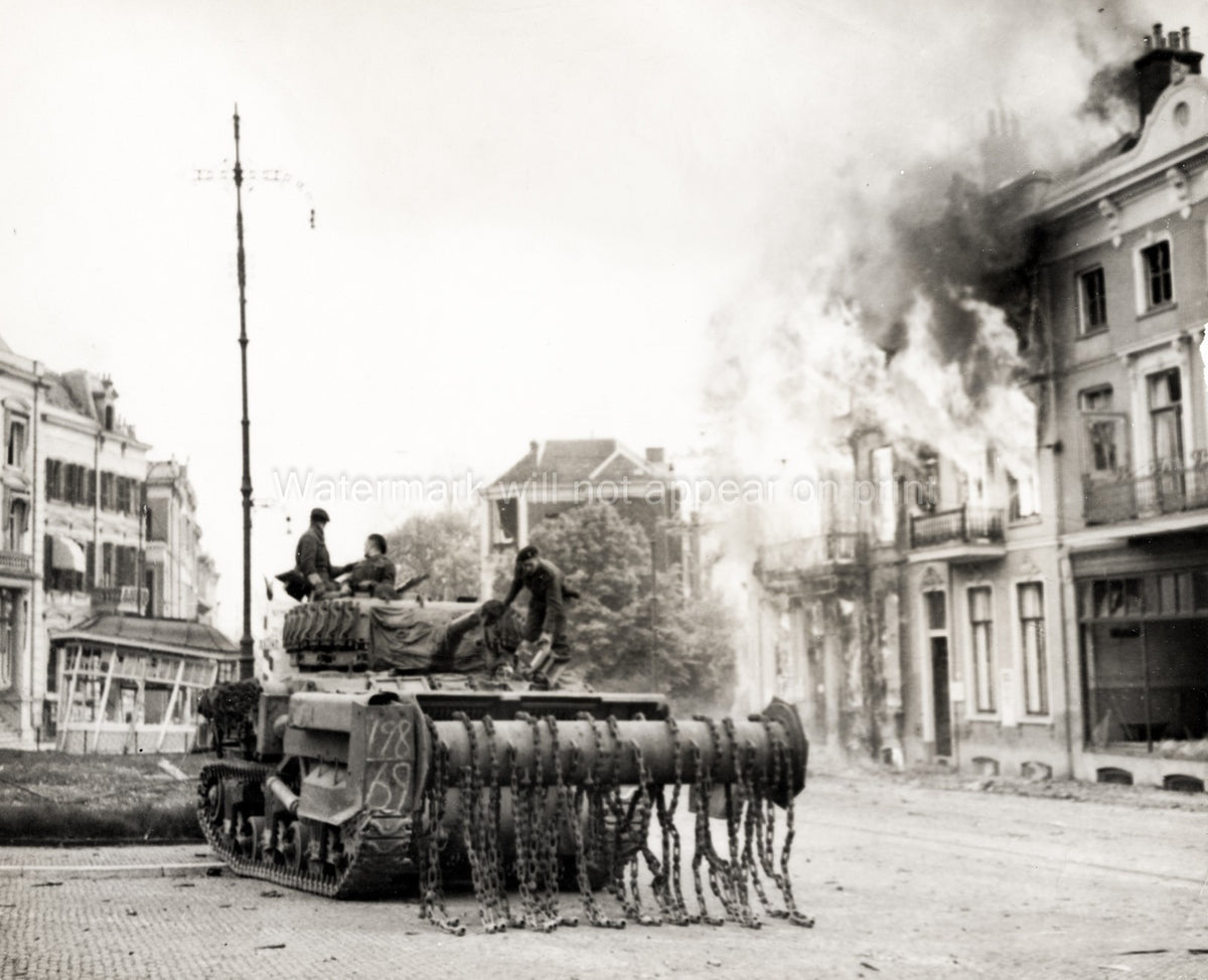 Arnhem Netherlands Allied Tank Anti-Mine Chains WWII Soldiers Vtg. Photo WW2