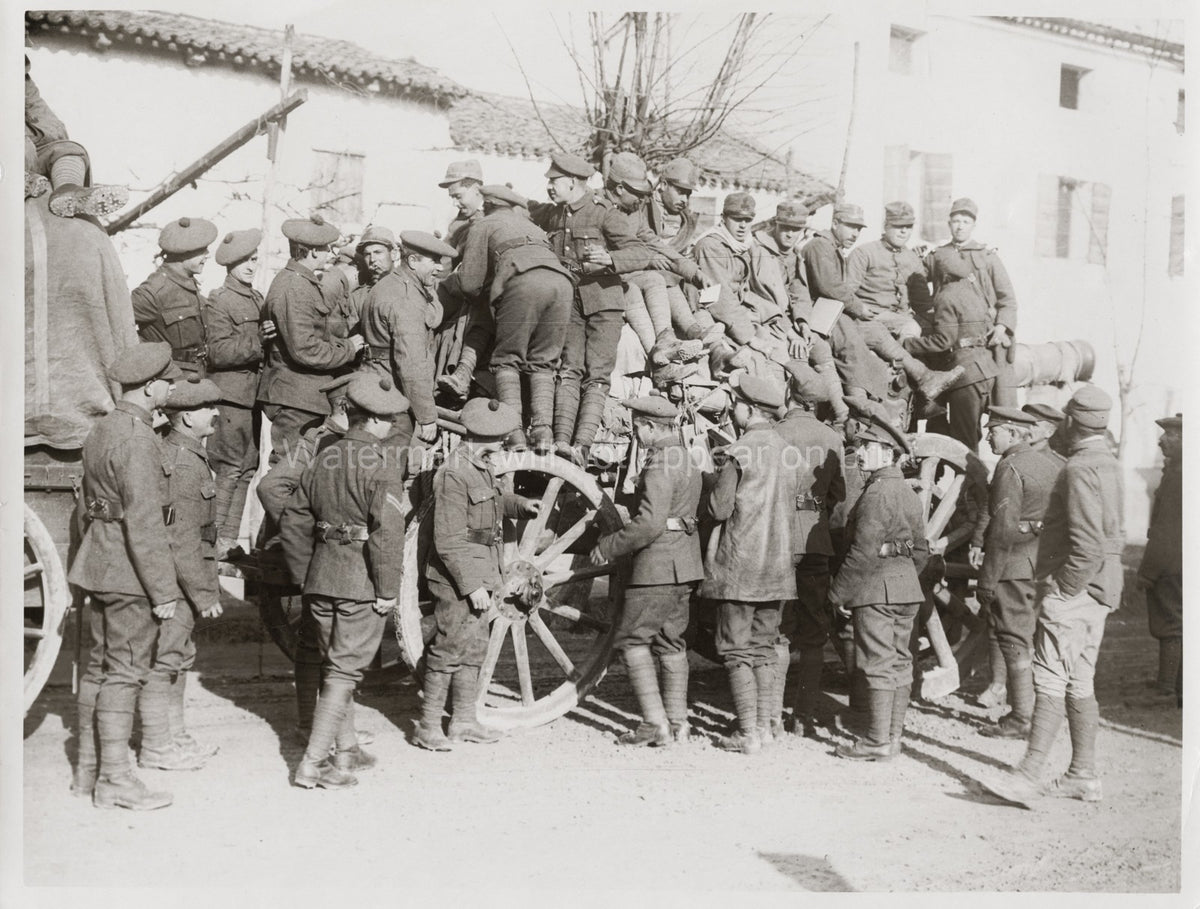 British Troops Italian Gunners Village Rest Soldiers WW1 Vtg. Photo