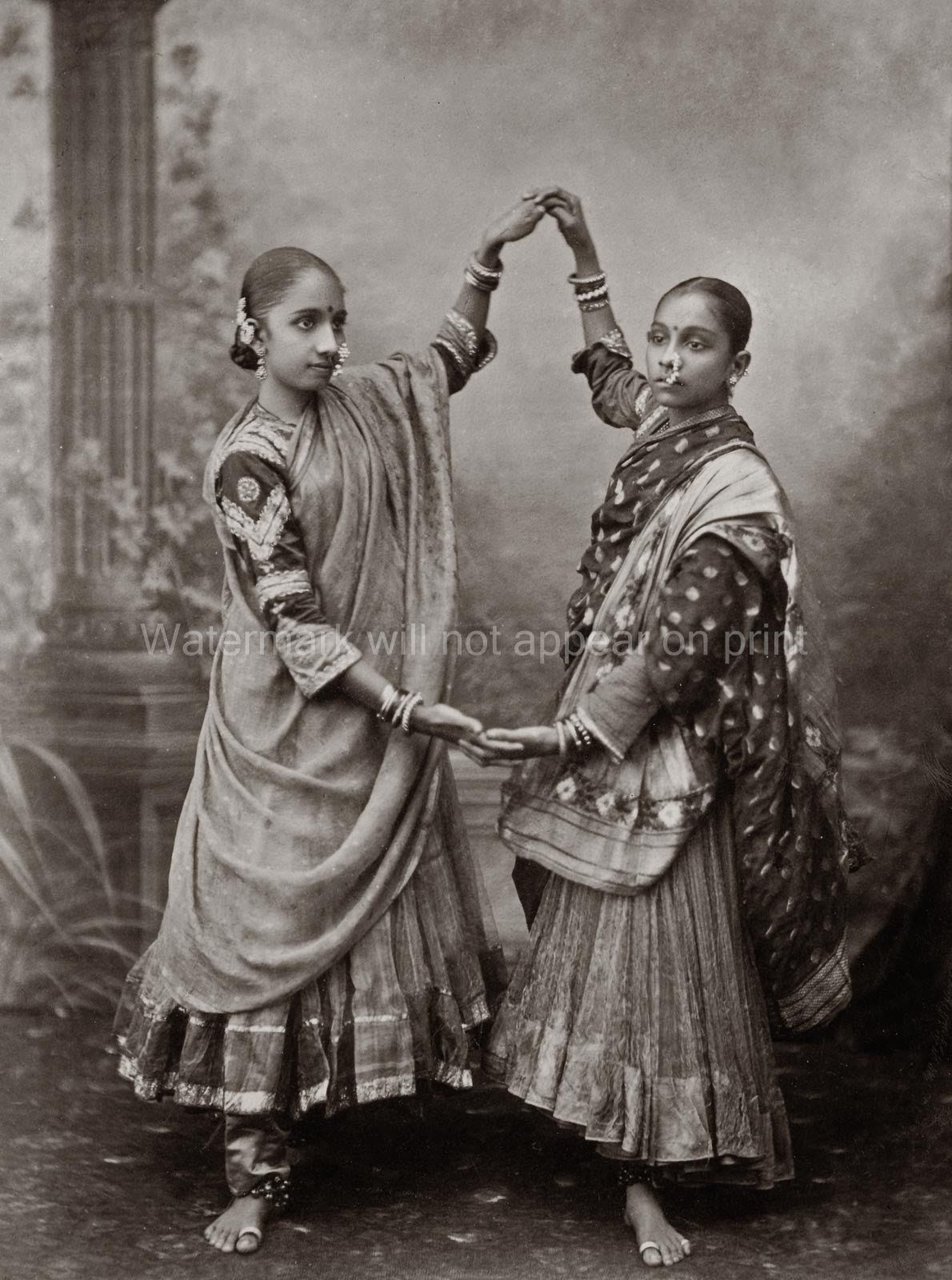 India Nautch Girls Dancers Traditional Clothing Jewelry Dance Vtg. Photo 19thC.