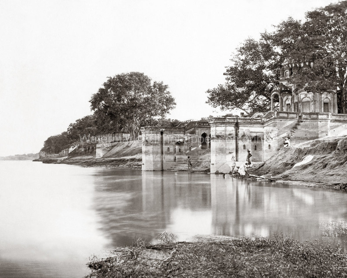 Cawnpore Kanpur India Massacre Scene River Ghats Temples Arch Vtg. Photo 19thC.
