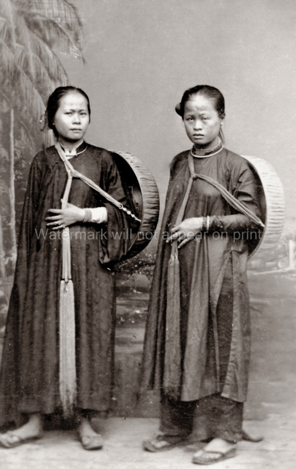 Indo-China Vietnam Women Portrait Traditional Dress Baskets Vtg. Photo 19thC.