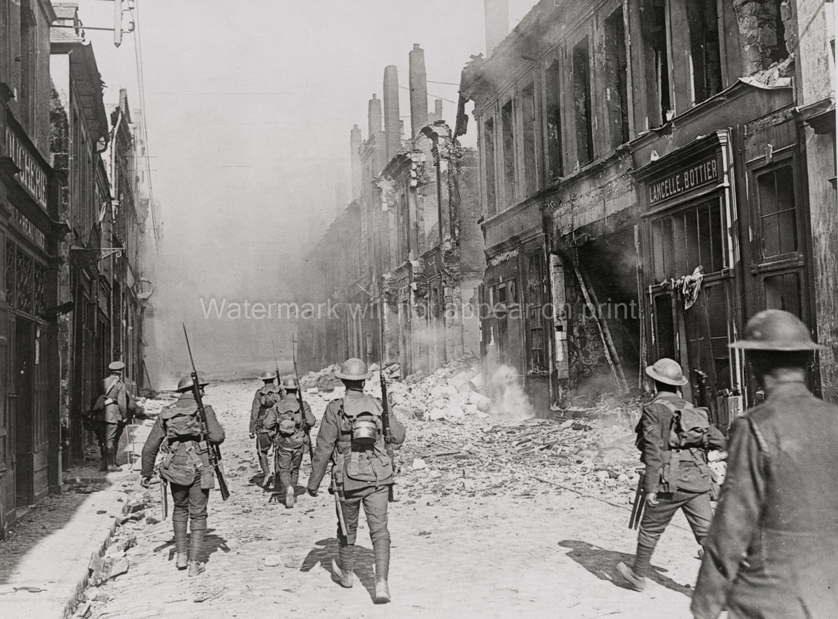 Cambrai France North Lancashire Regiment Soldiers Ruined City WW1 Vtg. Photo