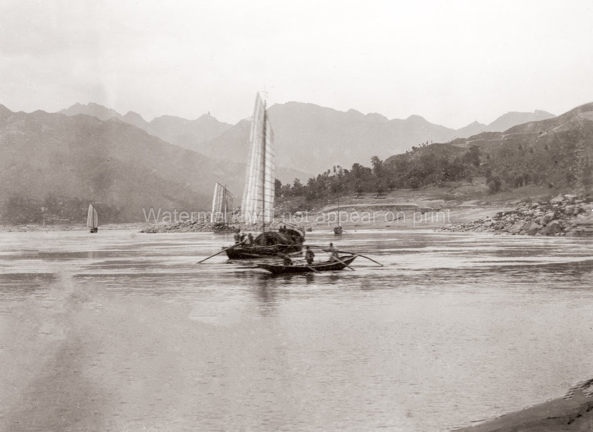 China Yangtze River Scene Boats Junks Mountains Landscape Vtg. Photo 19thC.