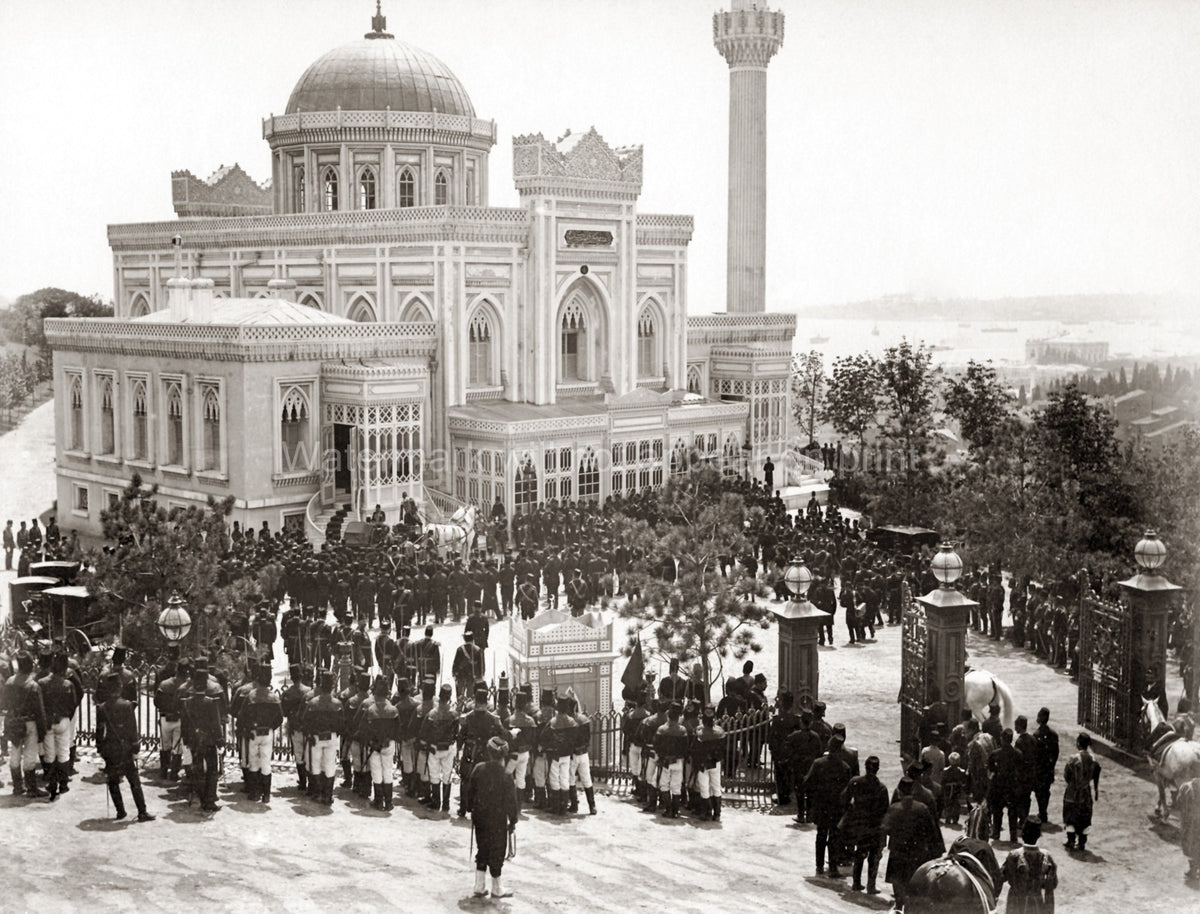 Constantinople Turkey Yldz Hamidiye Mosque Soldiers Crowd Vtg. Photo 19thC.
