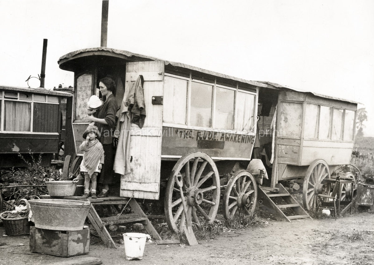 Omnibus Carriages Housing Shortage Family Makeshift Home Wagon Vtg. Photo 20thC.
