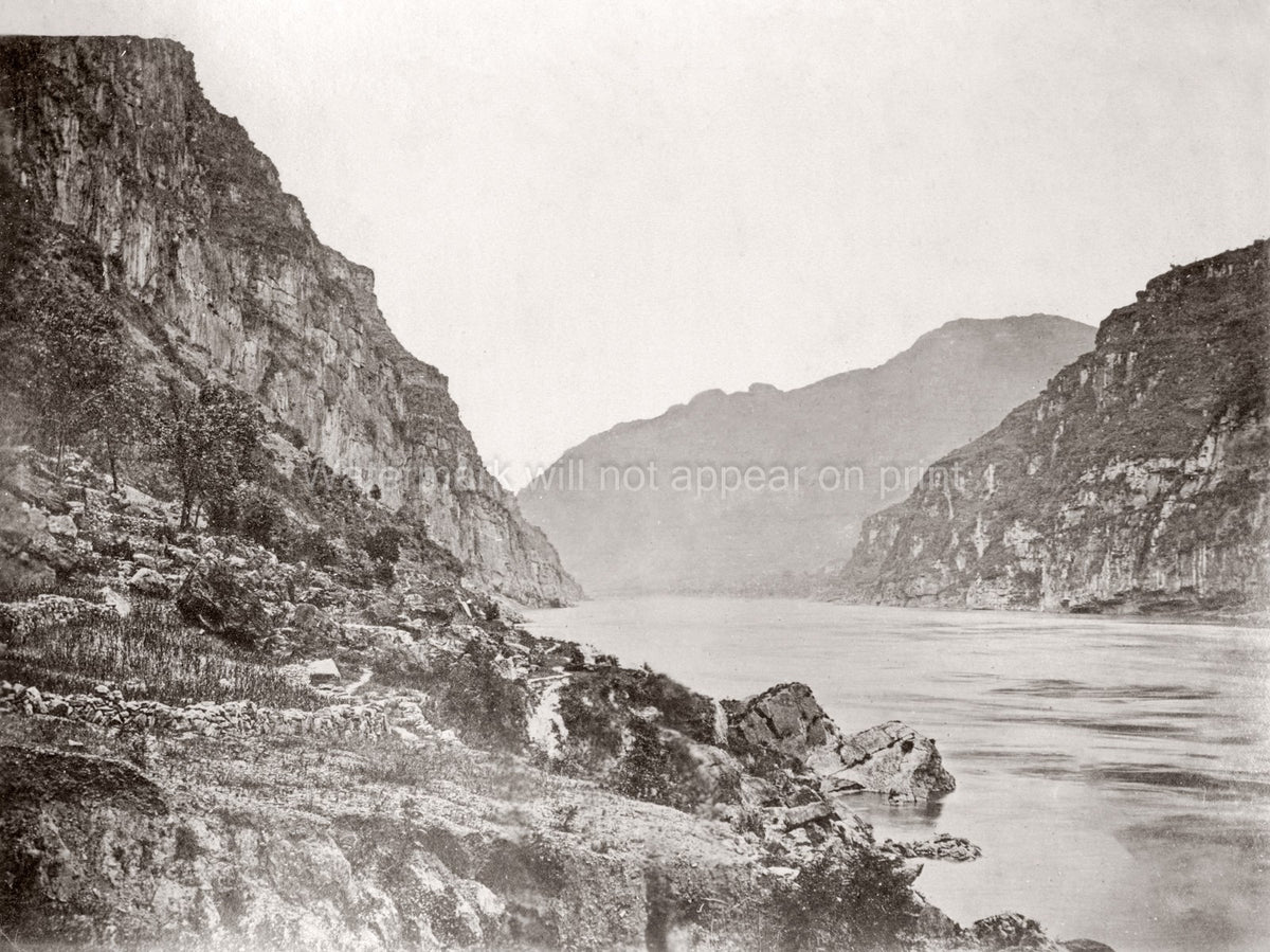 China Yangtze River Gorge Mountains Cliffs Landscape Scenery Vtg. Photo 19thC.