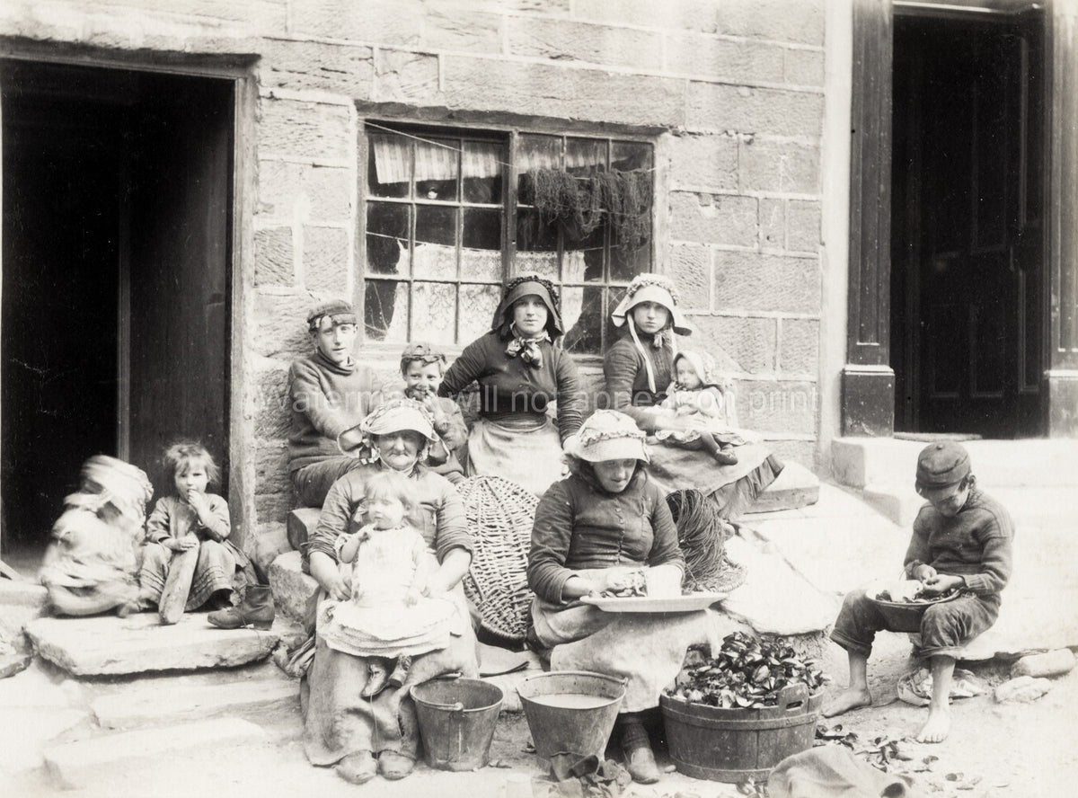 Staithes Yorkshire Fishing Family Women Children Shellfish Vtg. Photo 19thC.