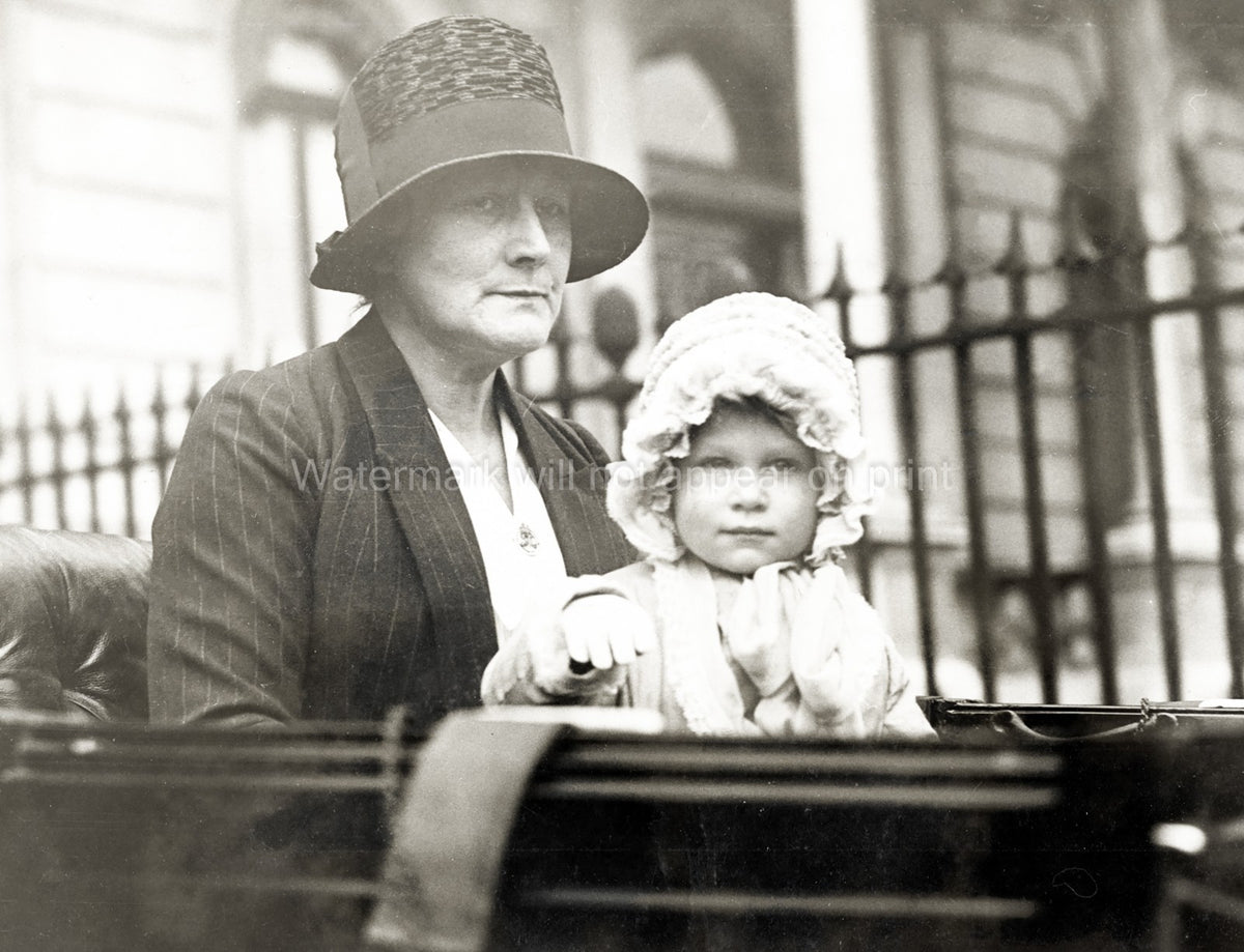 Majesty Queen Elizabeth II Baby Pram Nanny Vtg. Photo 20thC.