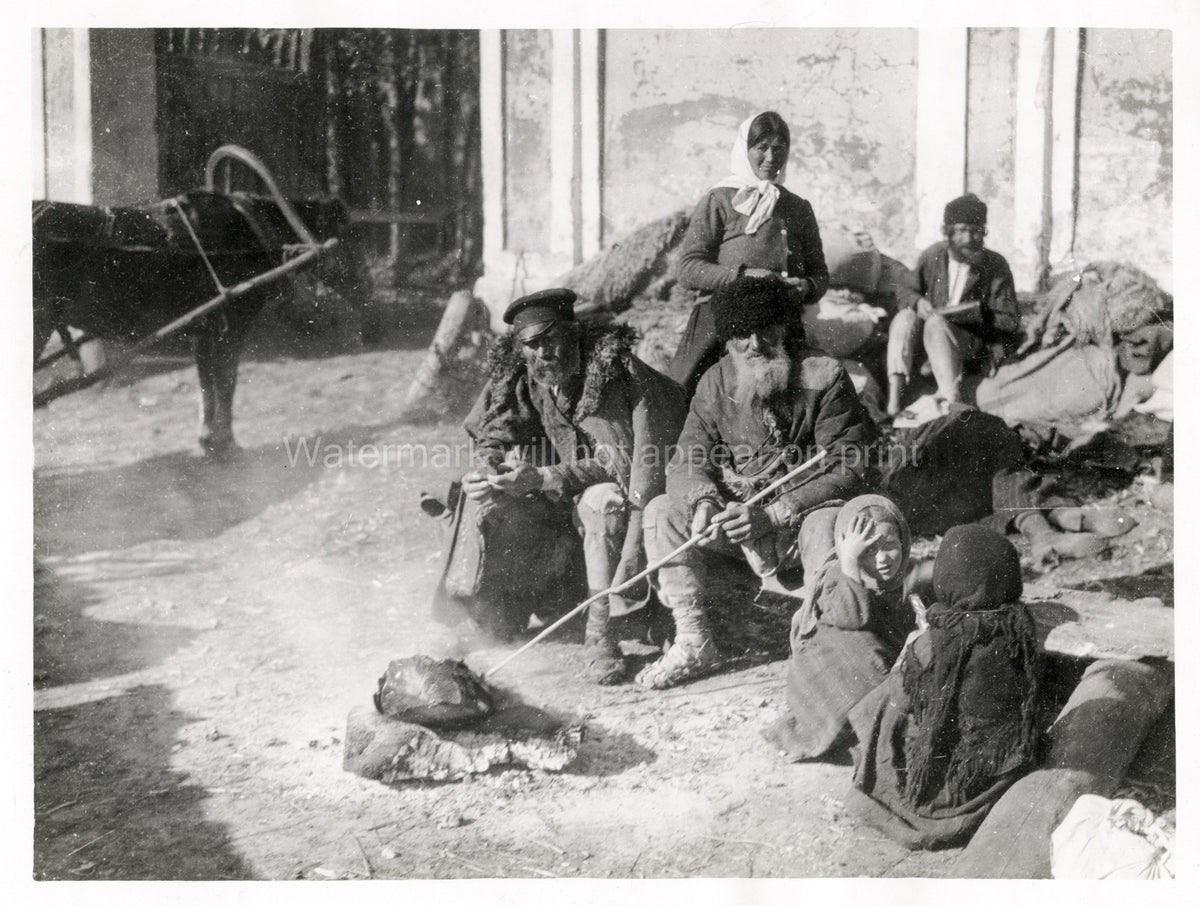 Russian Peasants Retreating German Advance Family Camp WWI Vtg. Photo WW1