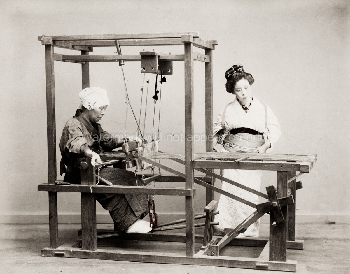 Japanese Women Weaving Cloth Traditional Loom Kimono Vtg. Photo 19thC.