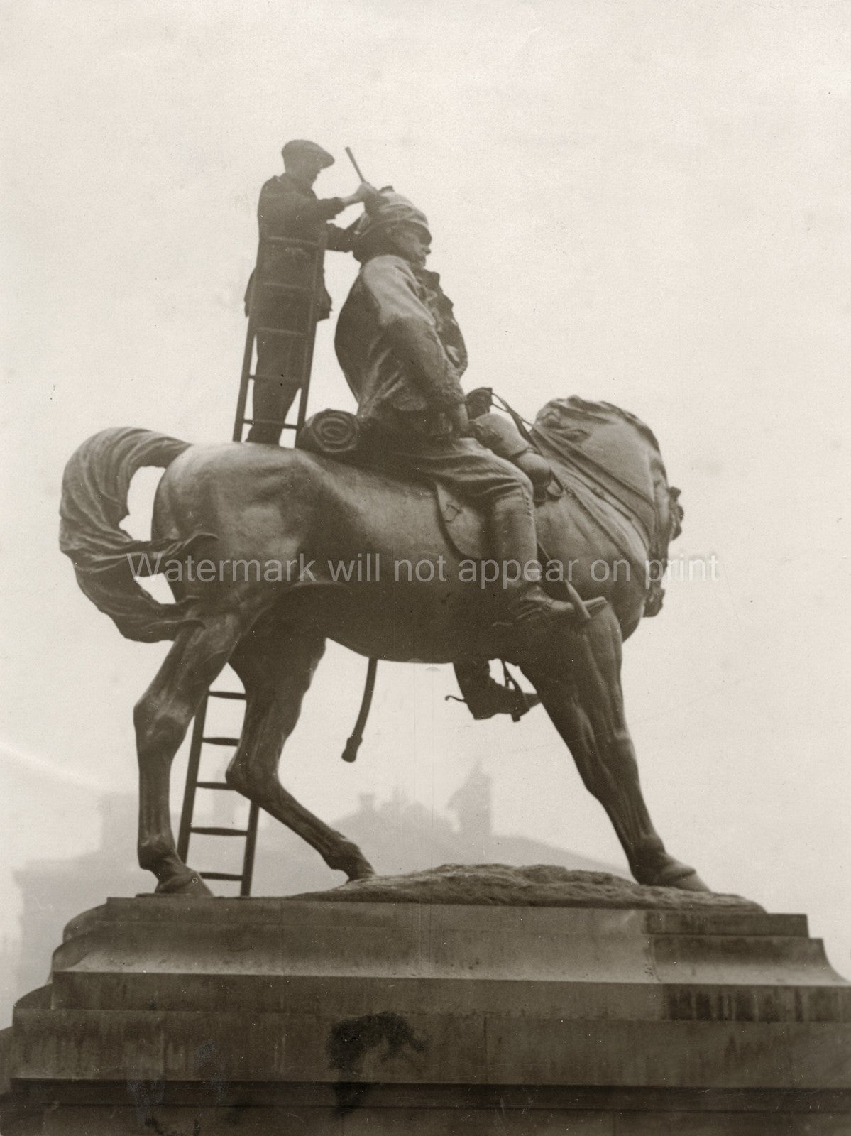 London Earl Roberts Equestrian Statue Cleaning Worker Monument Vtg. Photo 20thC.