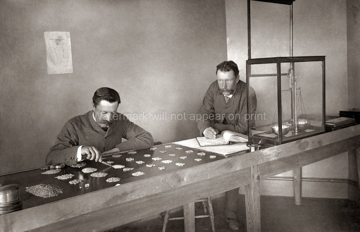 Kimberley South Africa Diamond Sorting Weighing Scale Men Vtg. Photo 19thC.