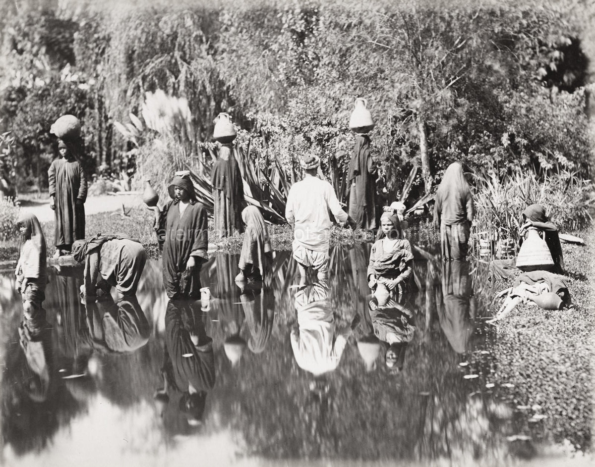 Egyptian People Filling Water Jars River Bank Daily Life Egypt Vtg. Photo 19thC.