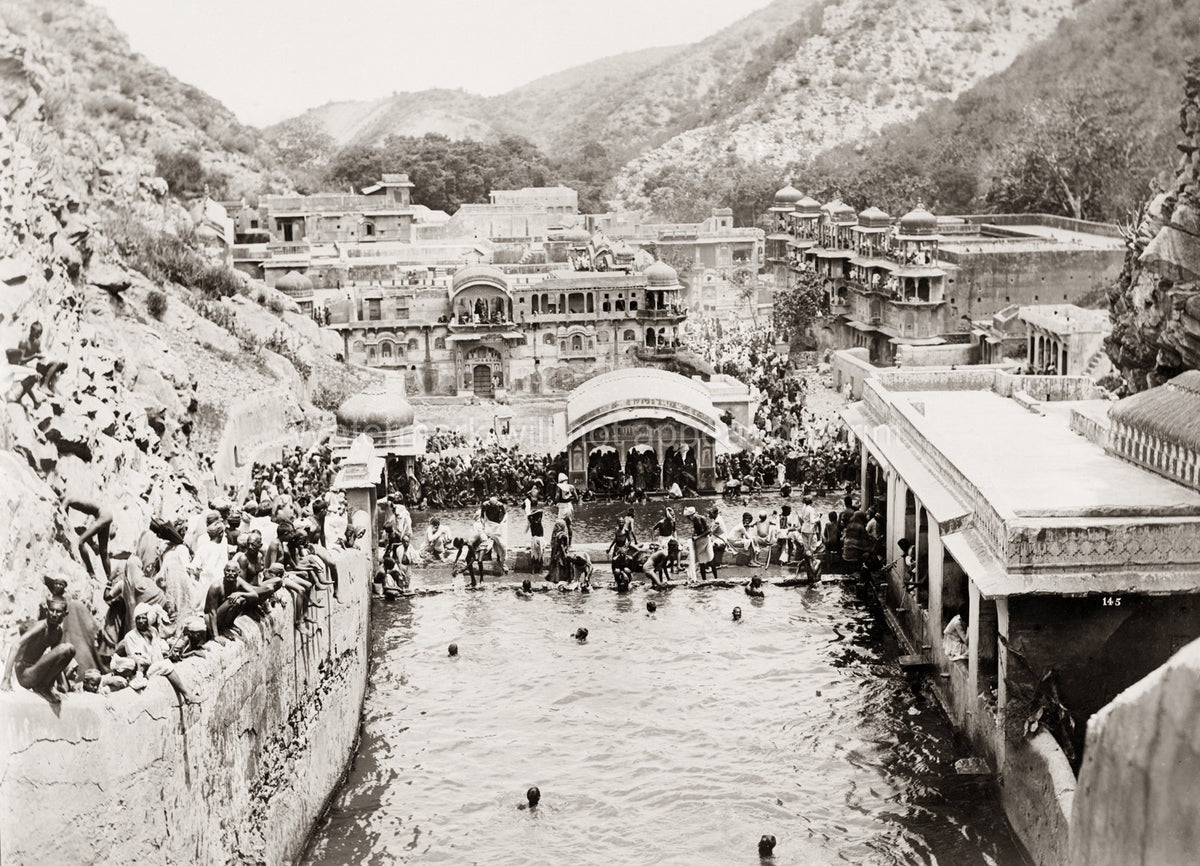 India Galtaji Temple Pilgrims Bathing Sacred Kund Ghats Vtg. Photo 19thC.