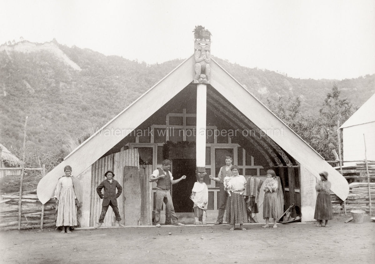 Maori Wharepuni Home Atene Whanganui New Zealand Group Carving Vtg. Photo 19thC.