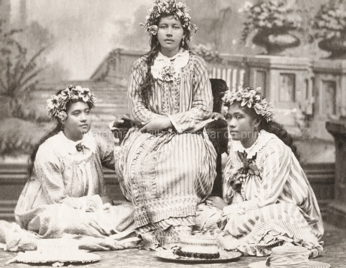 Pacific Islands Samoa Women Studio Portrait Flower Leis Vtg. Photo 19thC.