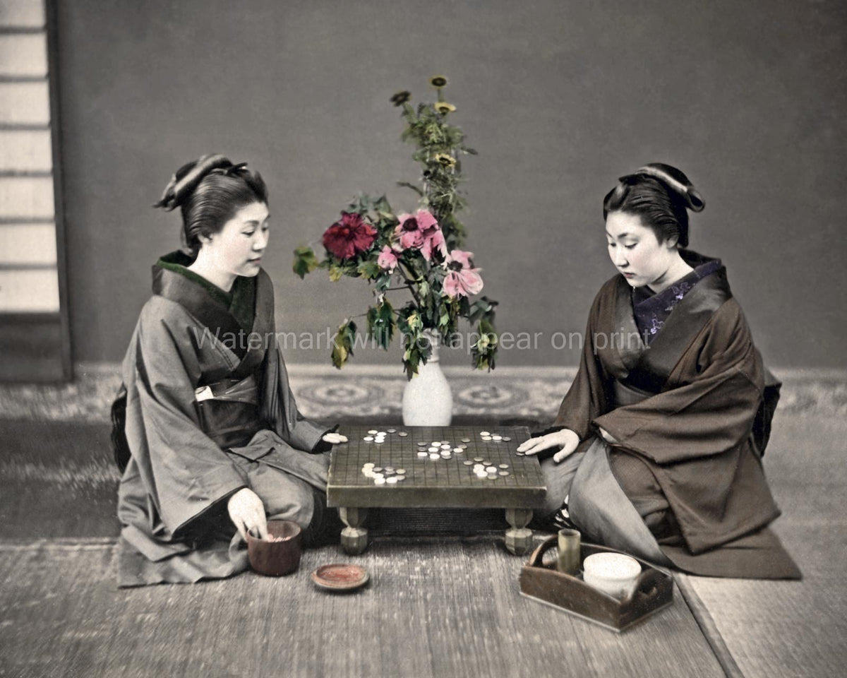 Japanese Girls Playing Go Board Game Kimono Geisha Flowers Vtg. Photo 19thC.