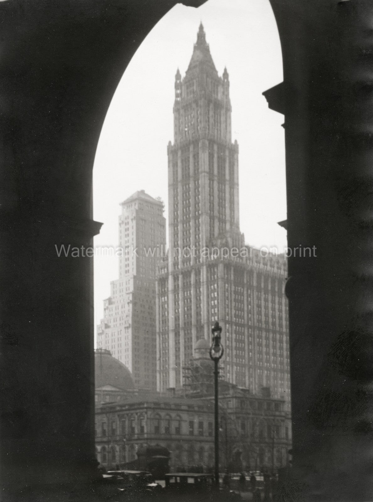 NYC Woolworth Building Cityscape Arch Skyscraper Vtg. Photo 20thC.